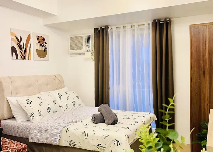 Cozy Studio W/ Balcony At Centrio Towers Beside Ayala Mall