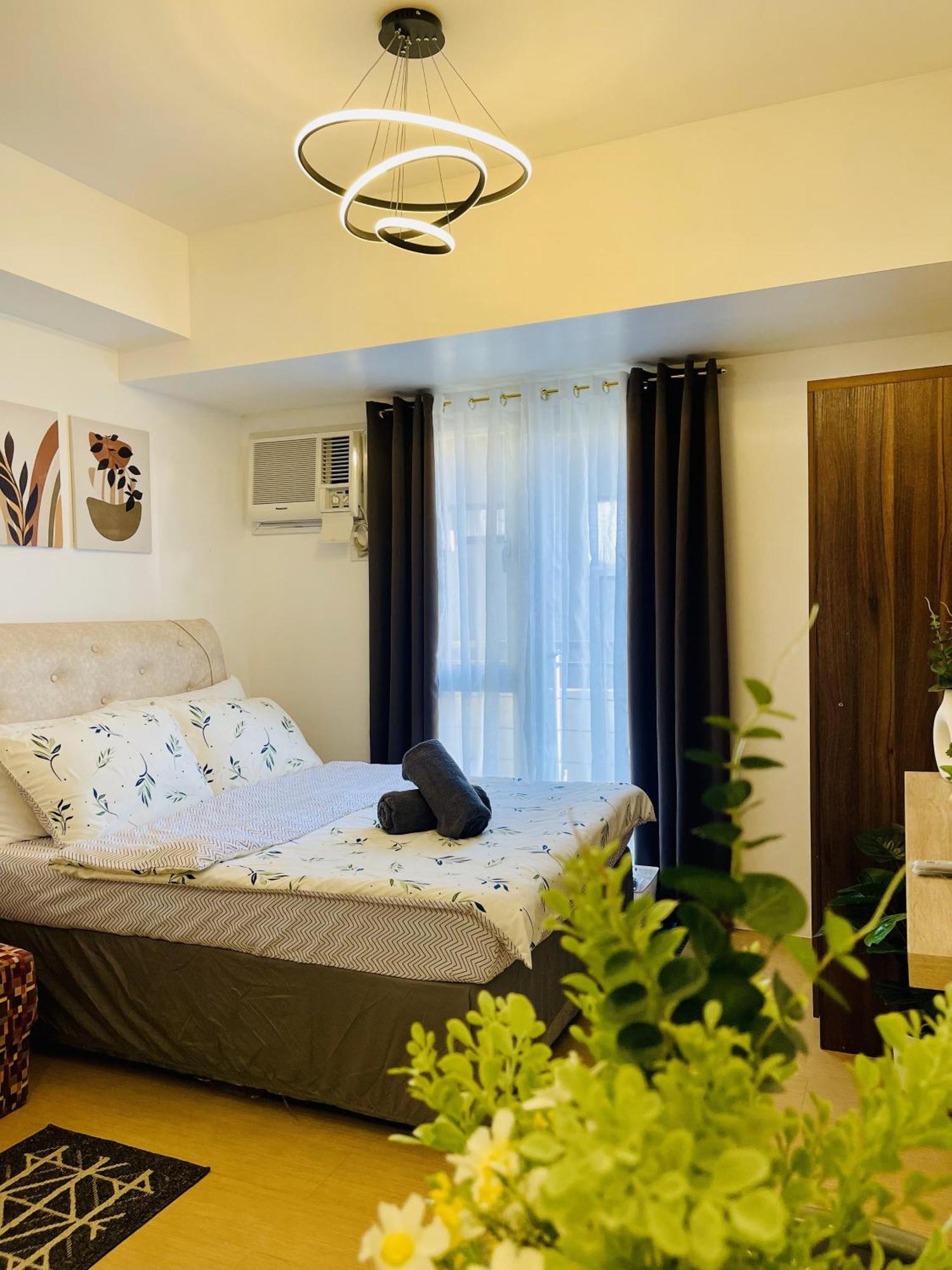 Apartment Cozy W/ Balcony At Centrio Towers Beside Ayala Mall Cagayan de Oro