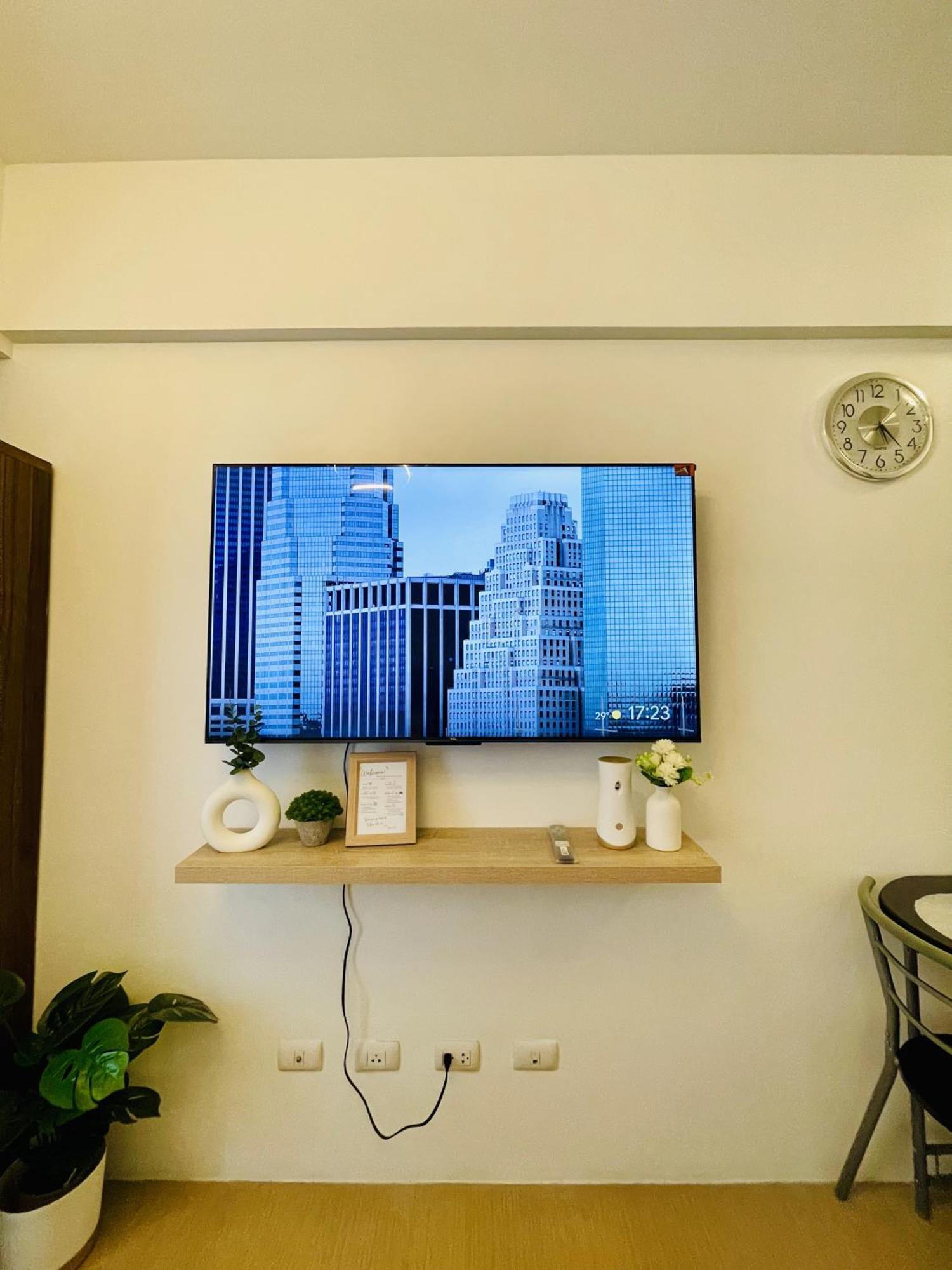 Apartment Cozy W/ Balcony At Centrio Towers Beside Ayala Mall Cagayan de Oro